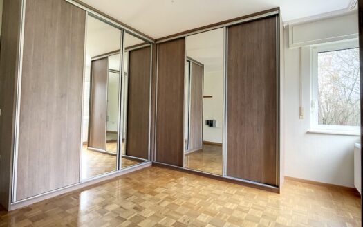 * VENDU * — BEL APPARTEMENT À VENDRE À BONNEVOIE –