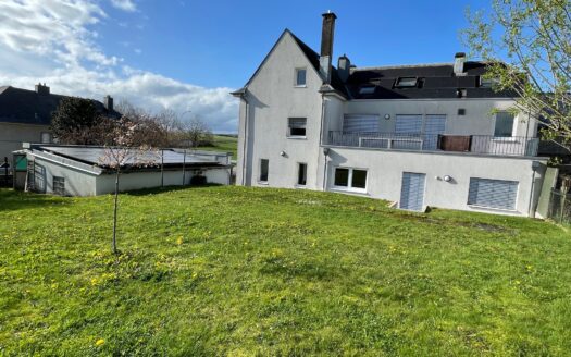 — BUREAU À LOUER À FENNANGE —