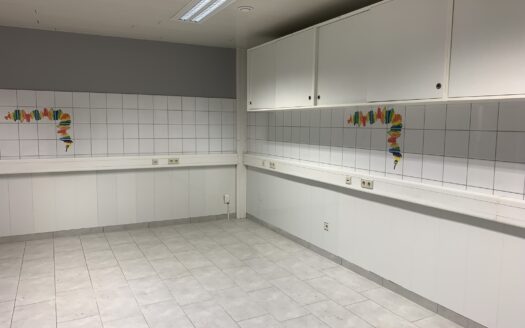 — LOCAL/BUREAU À LOUER À DUDELANGE —