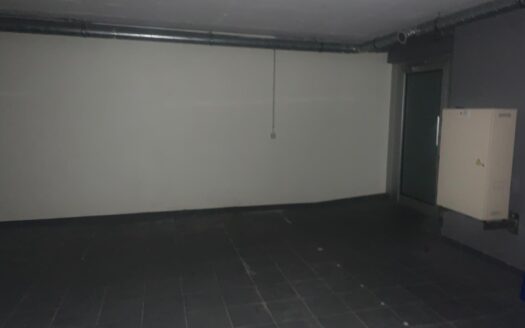 — LOCAL/BUREAU À LOUER À DUDELANGE —