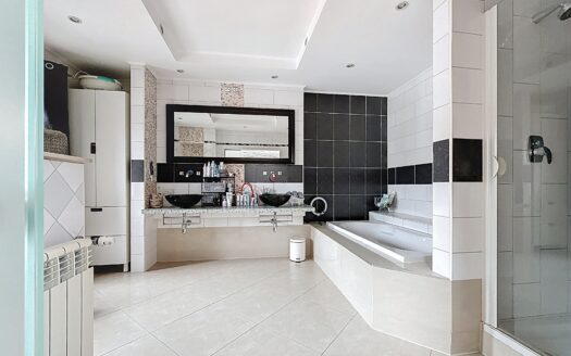 — TRÈS BEAU DUPLEX À VENDRE À DIFFERDANGE —