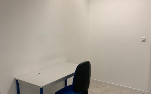 — BUREAU À LOUER À DUDELANGE —